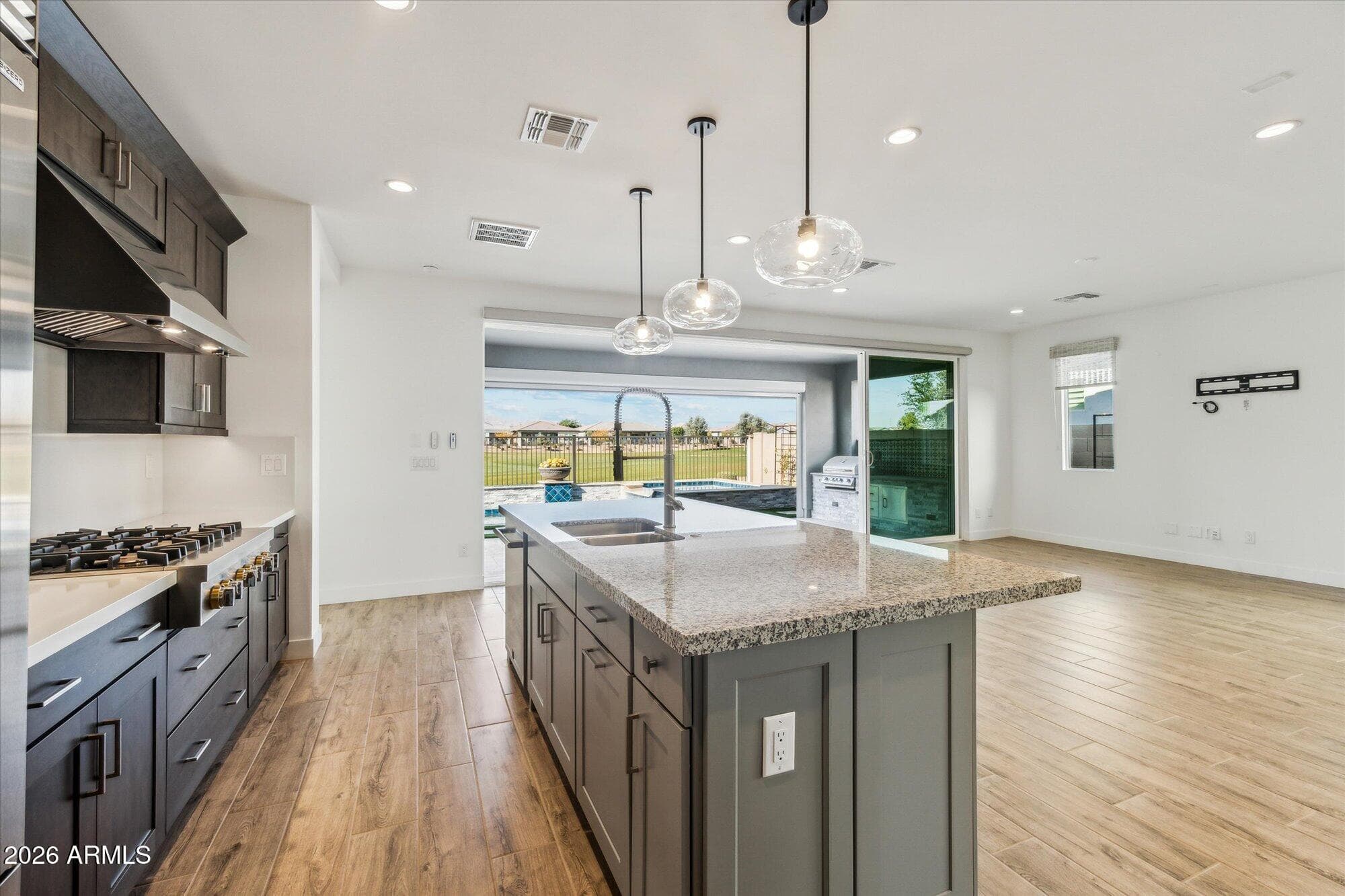 11138 N San Clemente Street, Surprise, AZ 85388 — photo 10 of 40