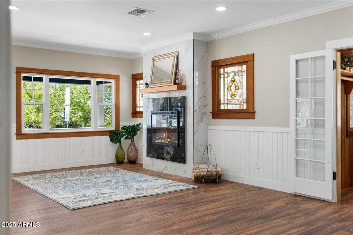337 S MOUNT VERNON Avenue, Prescott, AZ 86303 — photo 8 of 44