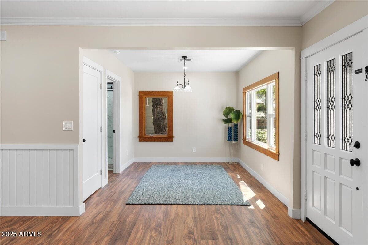 337 S MOUNT VERNON Avenue, Prescott, AZ 86303 — photo 10 of 44