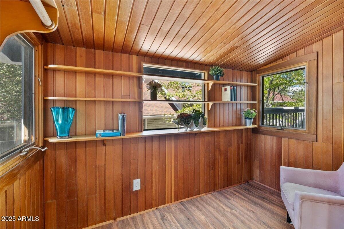 337 S MOUNT VERNON Avenue, Prescott, AZ 86303 — photo 14 of 44
