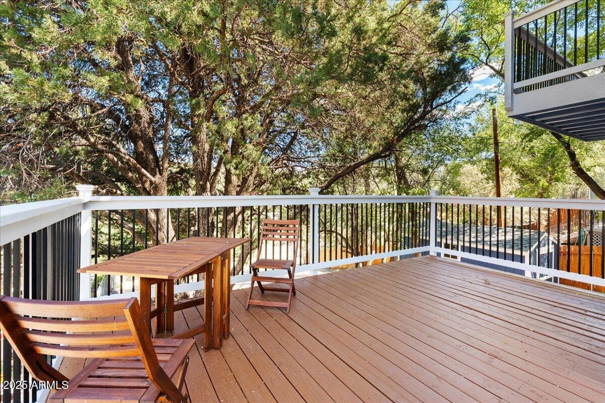 337 S MOUNT VERNON Avenue, Prescott, AZ 86303 — photo 24 of 44