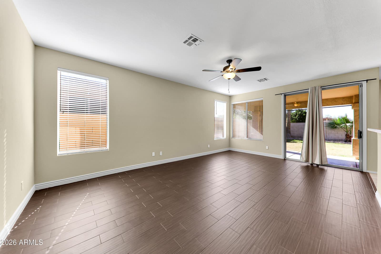 1819 W NIGHTHAWK Way, Phoenix, AZ 85045 — photo 6 of 25