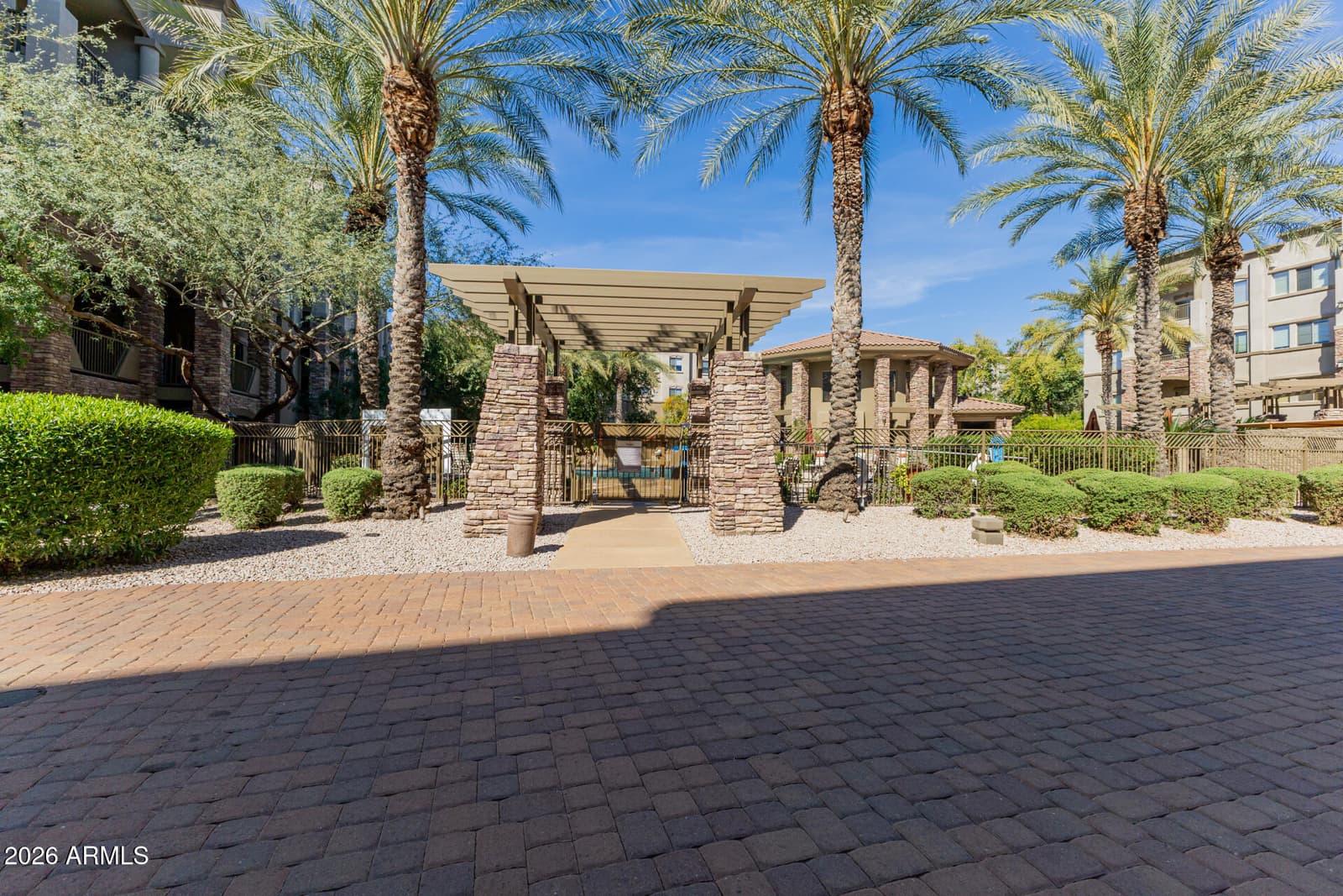 5450 E DEER VALLEY Drive 3019, Phoenix, AZ 85054 — photo 16 of 19