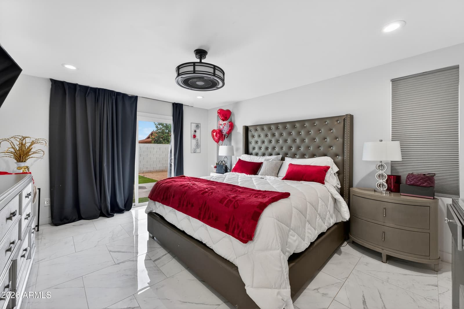 7148 W CATALINA Drive, Phoenix, AZ 85033 — photo 10 of 22