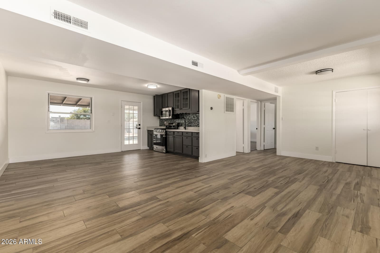 2535 E HARTFORD Avenue, Phoenix, AZ 85032 — photo 9 of 25