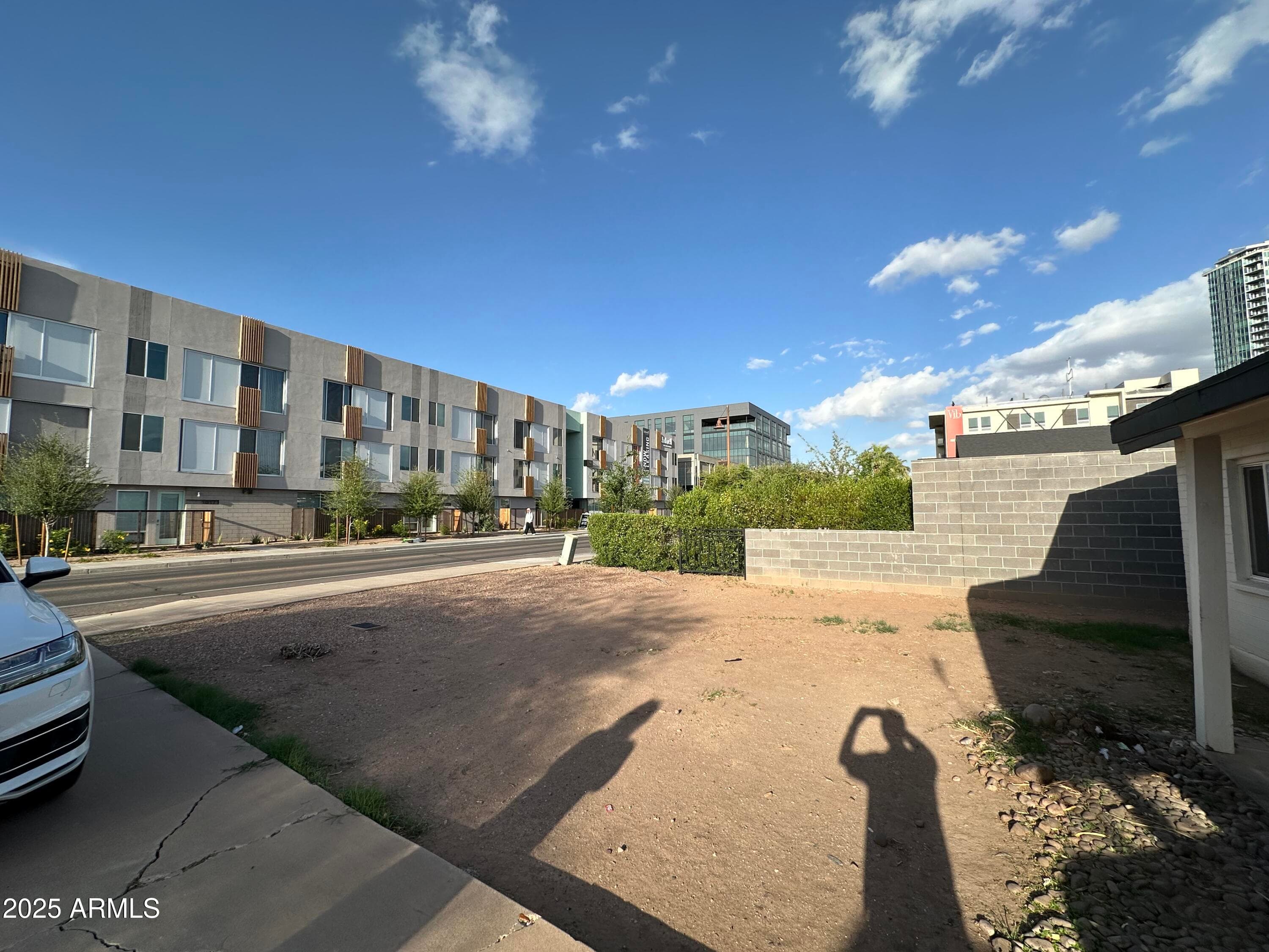 421 W 5TH Street, Tempe, AZ 85281 — photo 1 of 22
