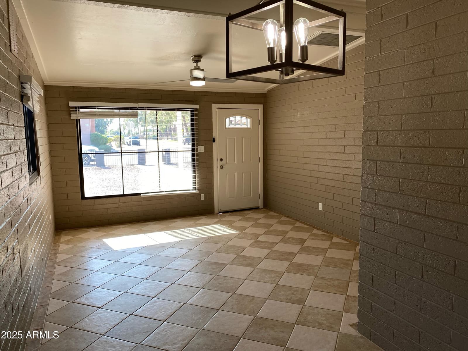 315 S BECK Avenue, Tempe, AZ 85281 — photo 4 of 31