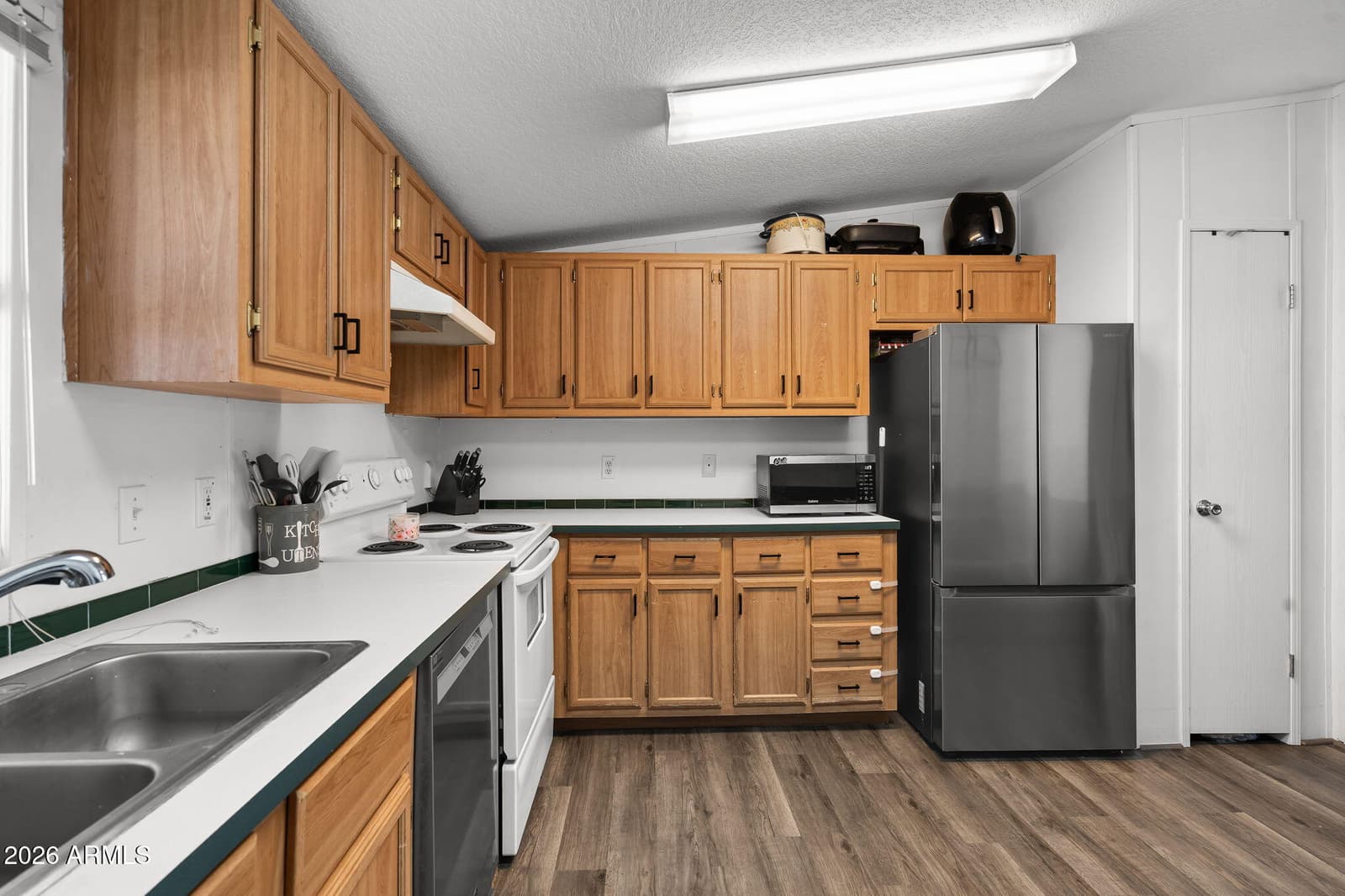 2200 N DELAWARE Drive 48, Apache Junction, AZ 85120 — photo 13 of 37