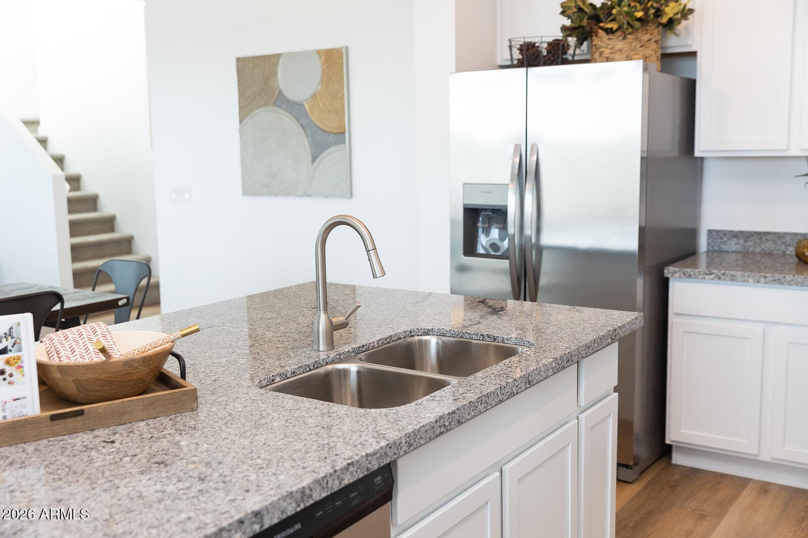 4618 S 23RD Place, Phoenix, AZ 85040 — photo 5 of 38