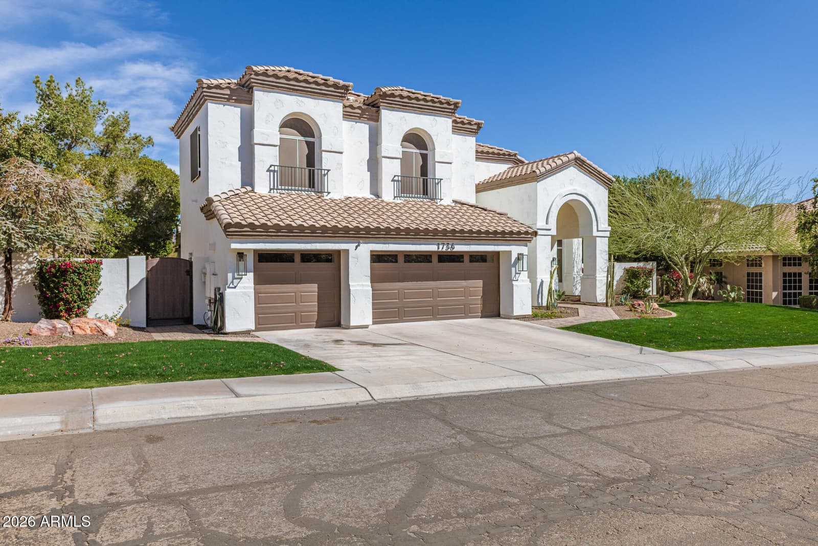 1736 E SILVERWOOD Drive, Phoenix, AZ 85048 — photo 3 of 59