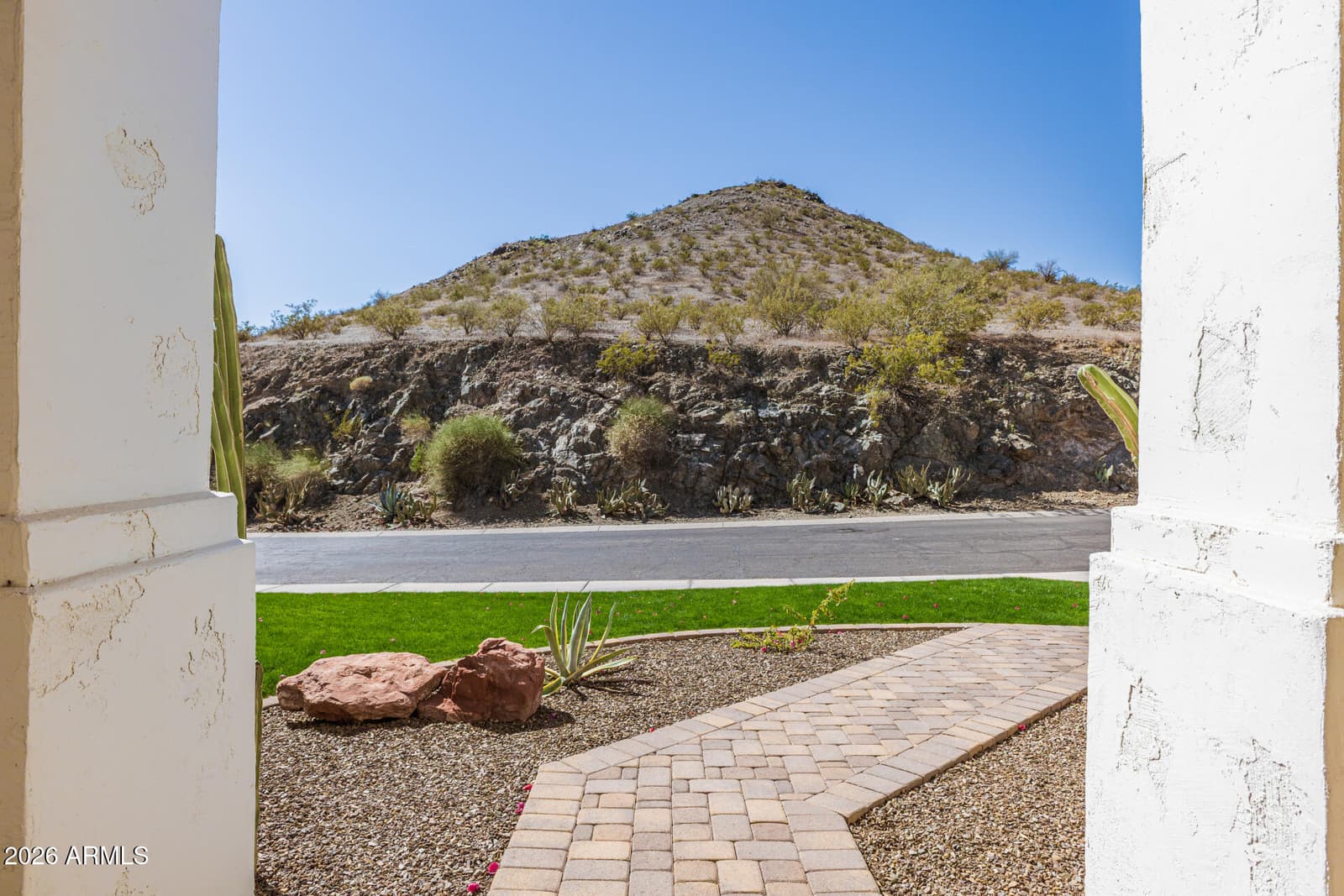 1736 E SILVERWOOD Drive, Phoenix, AZ 85048 — photo 4 of 59