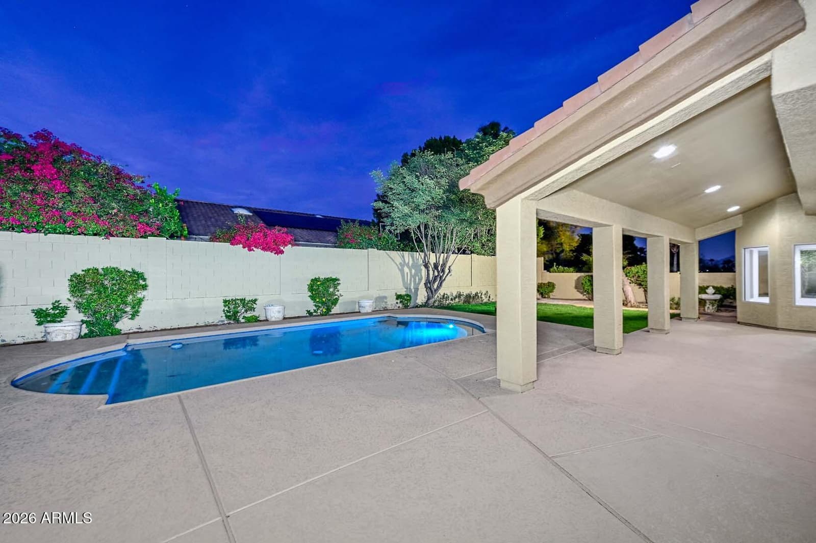 1942 E CLAIRE Drive E, Phoenix, AZ 85022 — photo 9 of 80