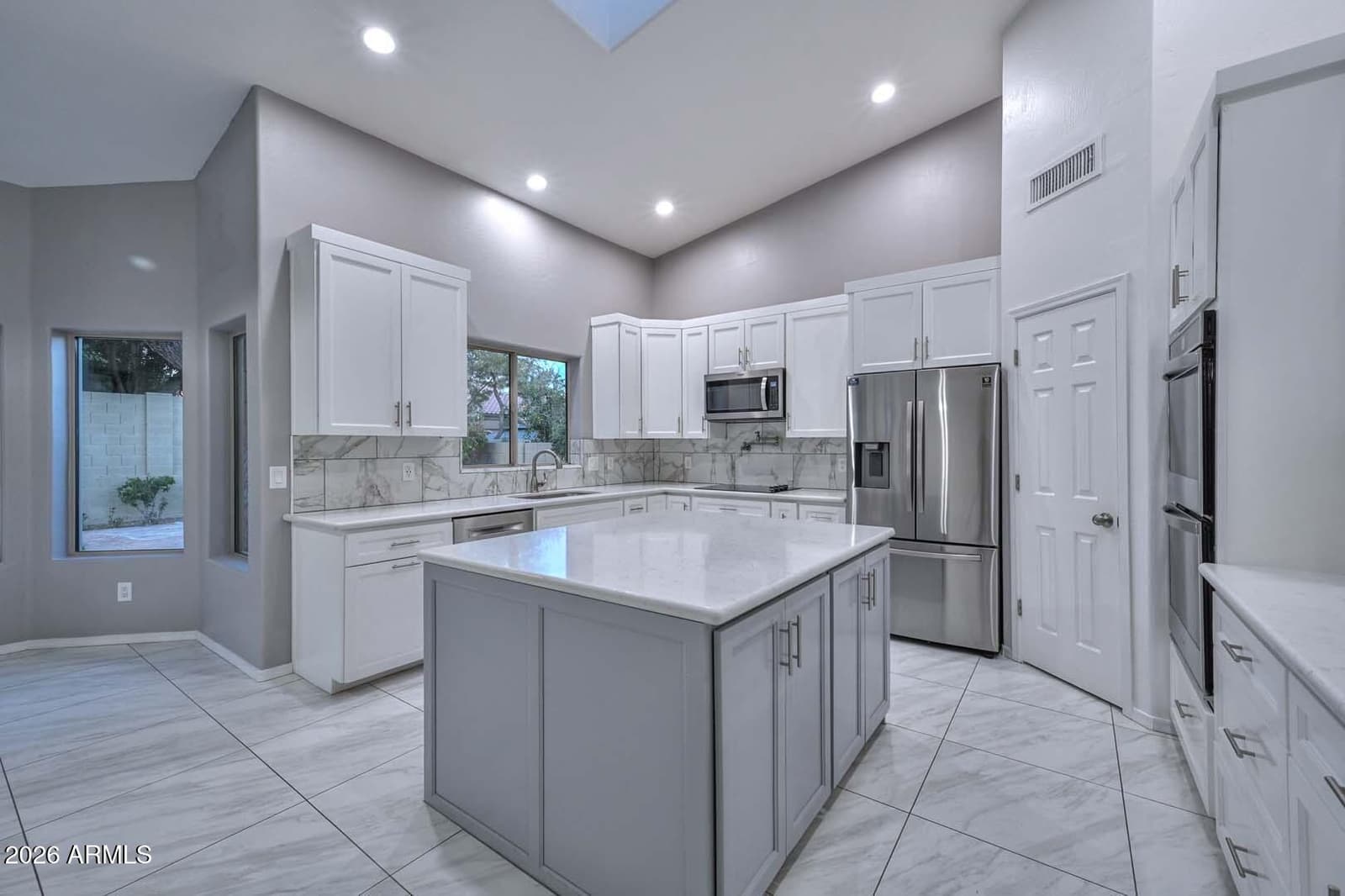 1942 E CLAIRE Drive E, Phoenix, AZ 85022 — photo 23 of 80