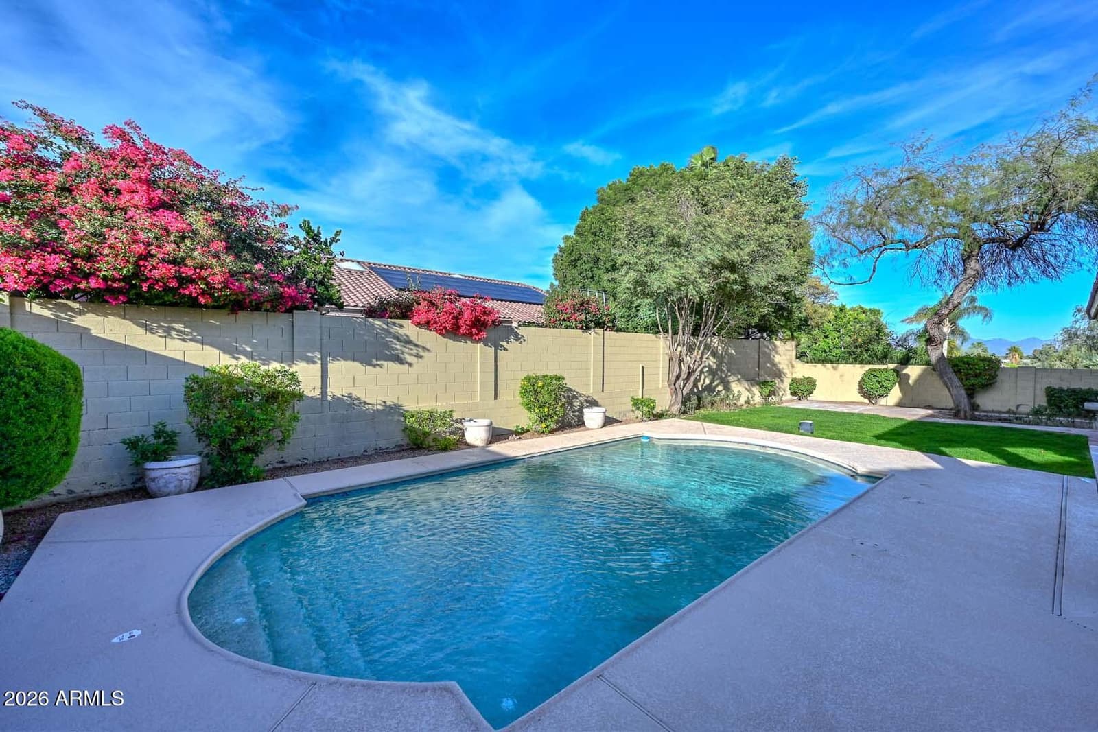 1942 E CLAIRE Drive E, Phoenix, AZ 85022 — photo 39 of 80