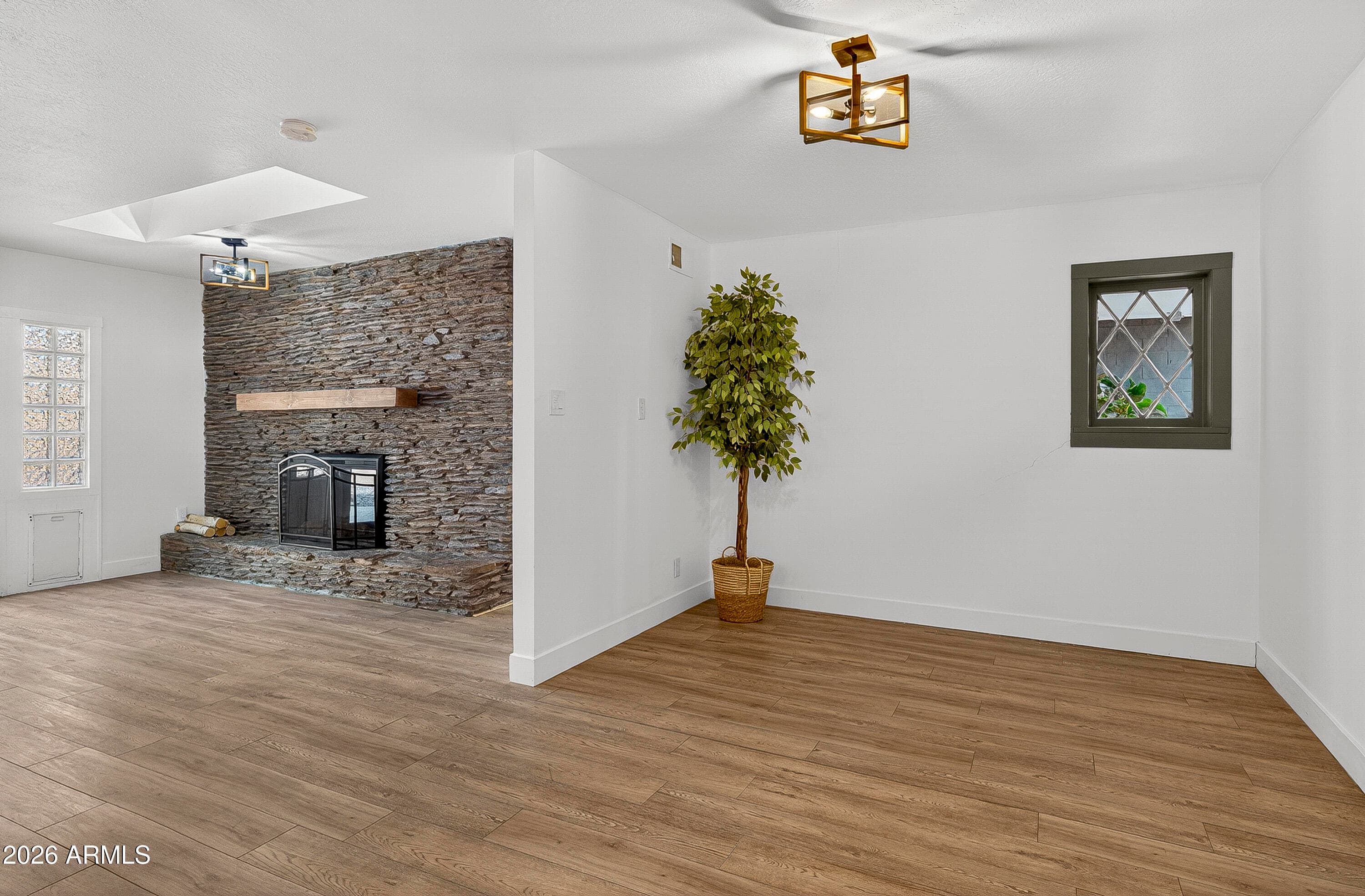530 N CHARLES Road, Flagstaff, AZ 86001 — photo 8 of 54