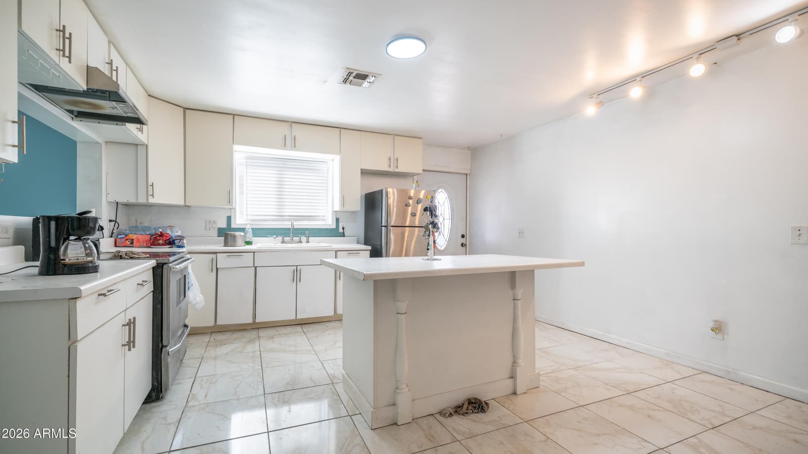 2201 W ADAMS Street, Phoenix, AZ 85009 — photo 10 of 27