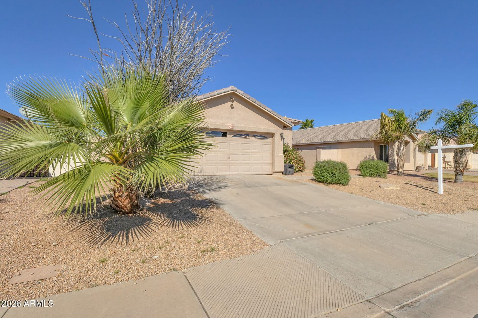 9236 E MEDINA Avenue, Mesa, AZ 85209 — photo 3 of 15