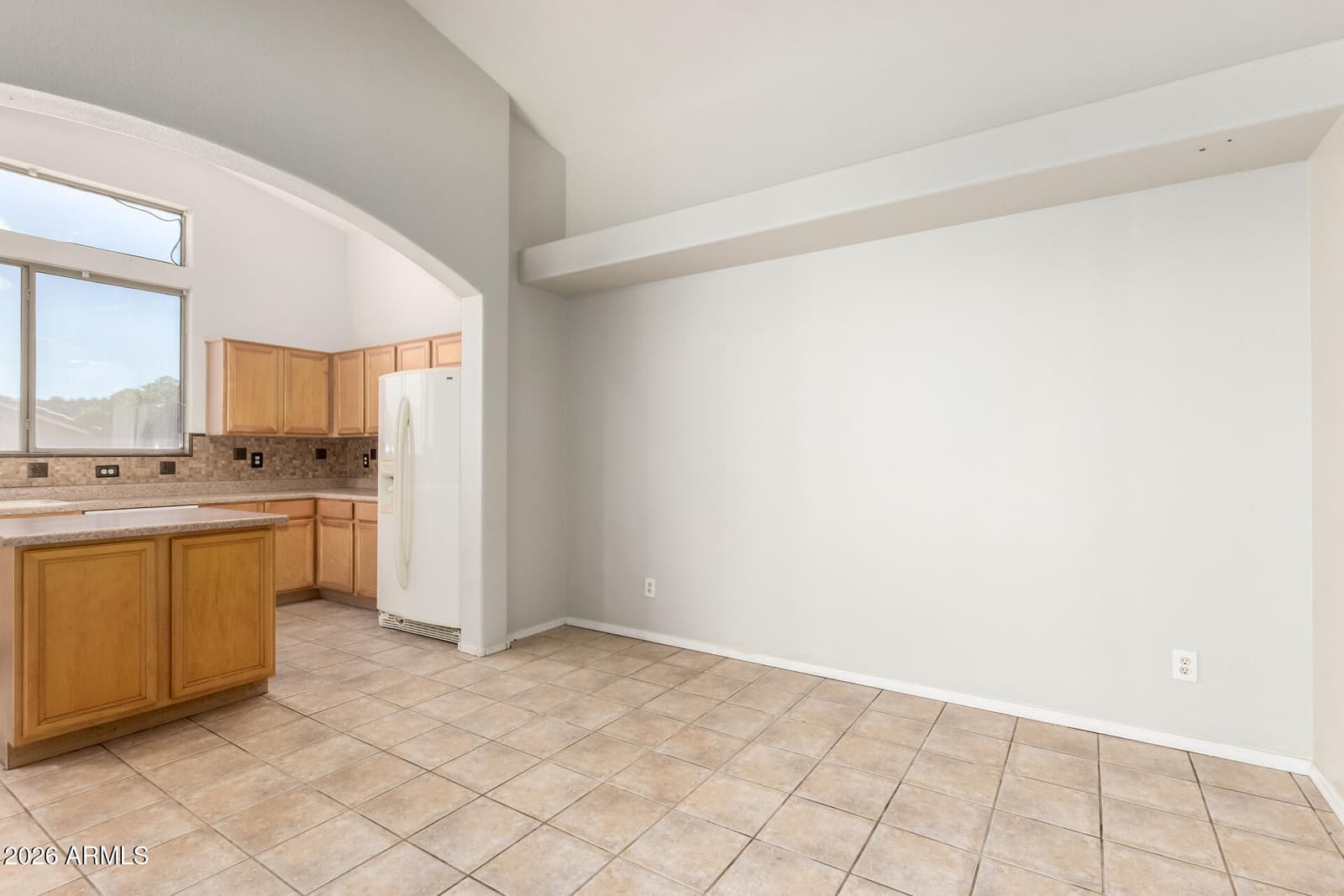 8965 E HILLVIEW Street, Mesa, AZ 85207 — photo 7 of 27