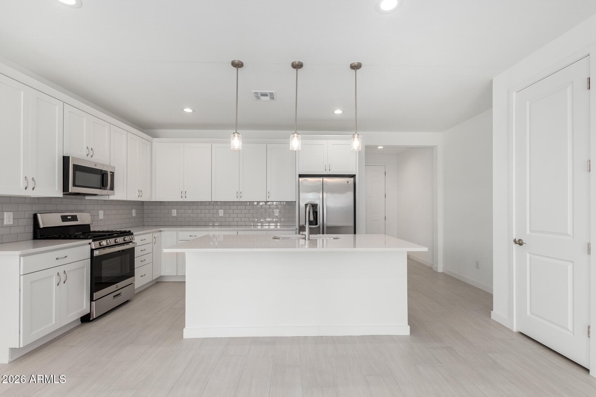 5447 W MANZANITA Drive, Glendale, AZ 85302 — photo 4 of 28