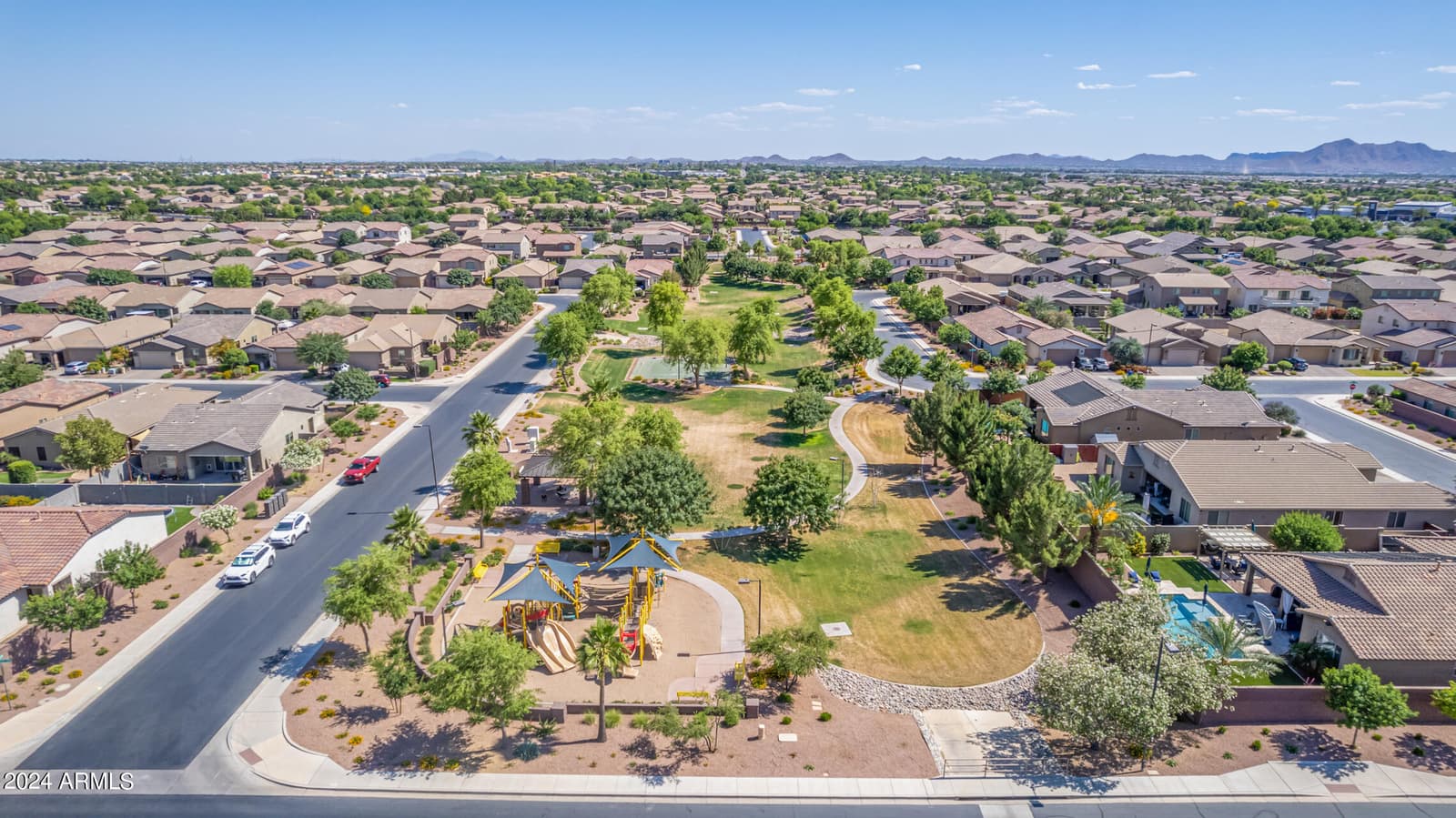 552 W HONEY LOCUST Avenue, Queen Creek, AZ 85140 — photo 12 of 29