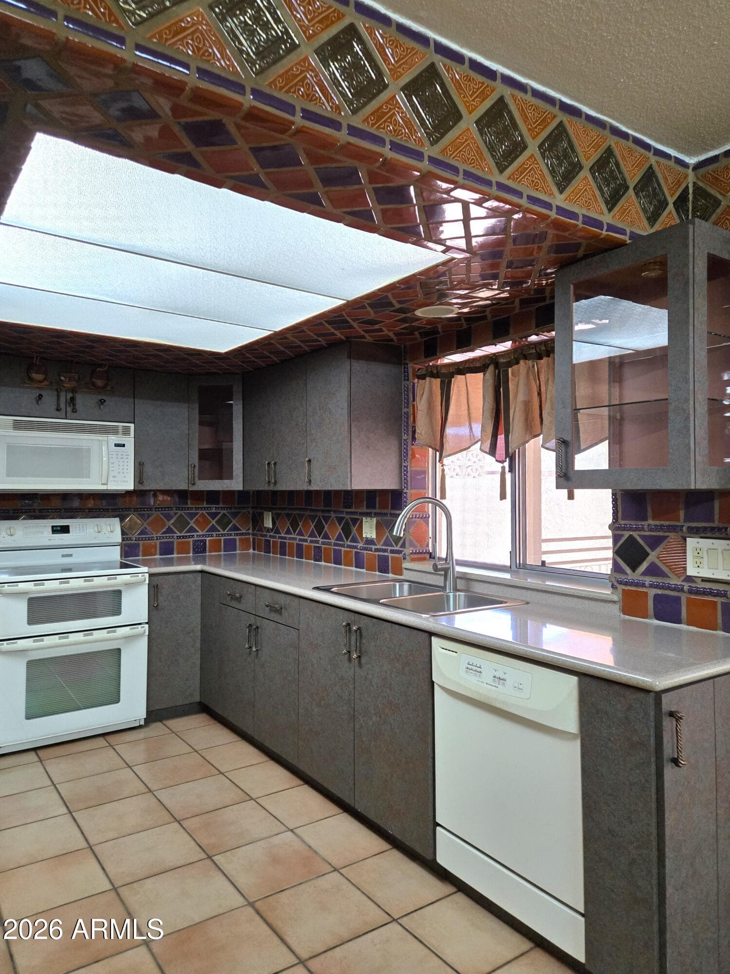 4747 W Palmaire Avenue, Glendale, AZ 85301 — photo 8 of 27