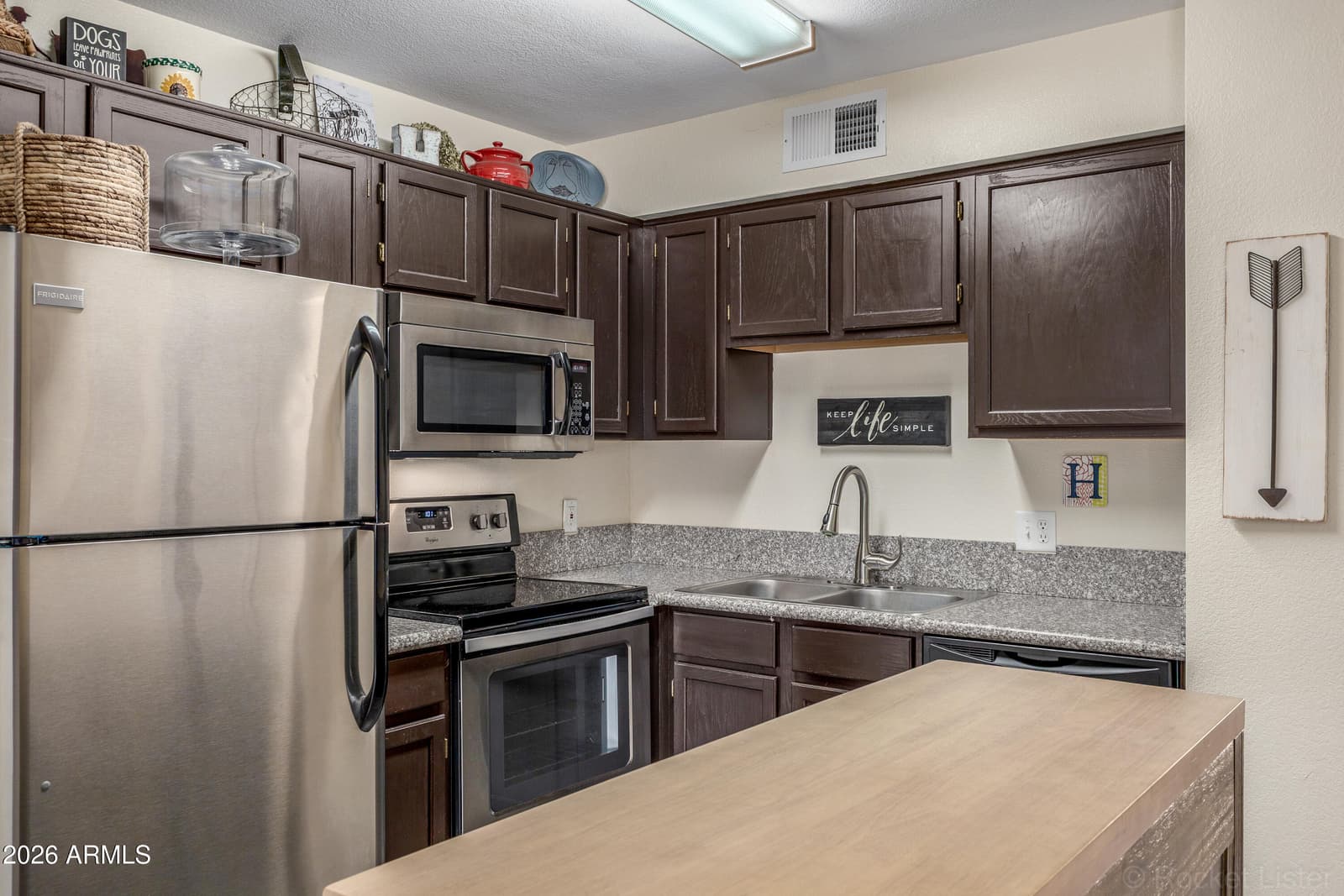 19820 N 13TH Avenue 233, Phoenix, AZ 85027 — photo 14 of 32