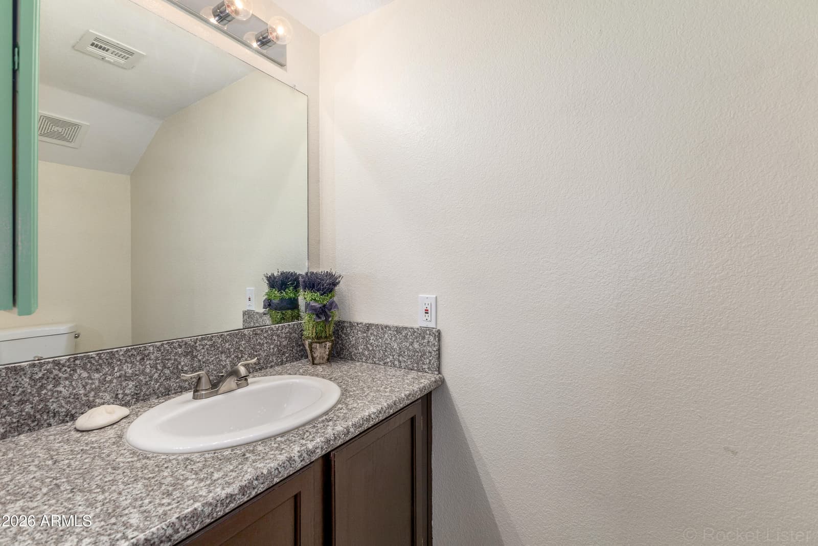 19820 N 13TH Avenue 233, Phoenix, AZ 85027 — photo 25 of 32