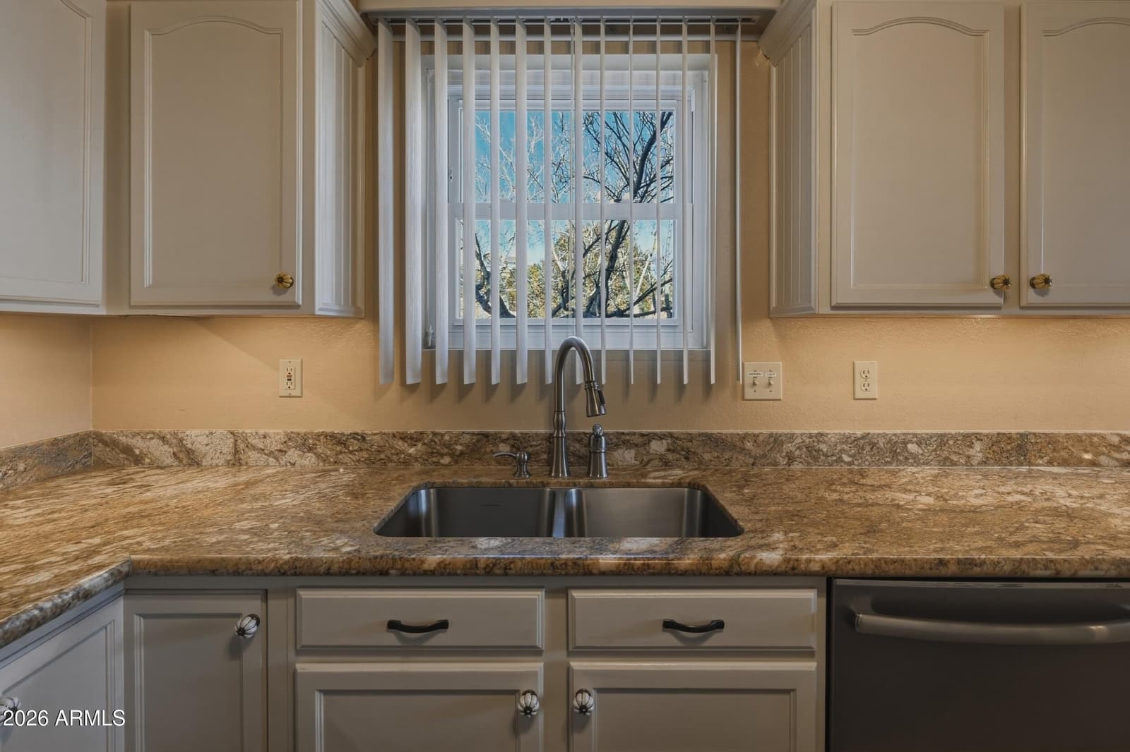1276 LONE PINE DAM Road, Show Low, AZ 85901 — photo 12 of 50