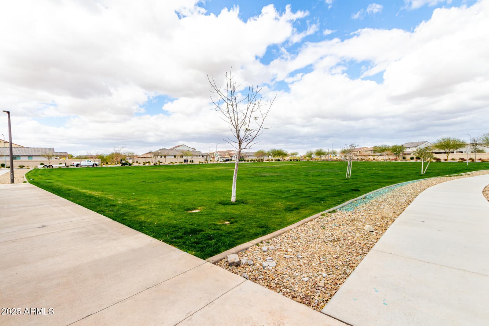 8740 W SAN MIGUEL Avenue, Glendale, AZ 85305 — photo 32 of 33