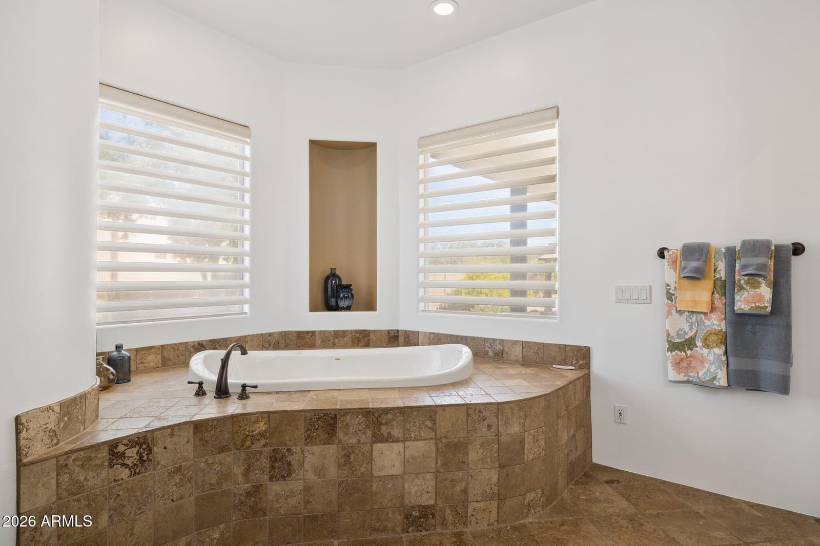 40627 N 6TH Avenue, Phoenix, AZ 85086 — photo 22 of 46