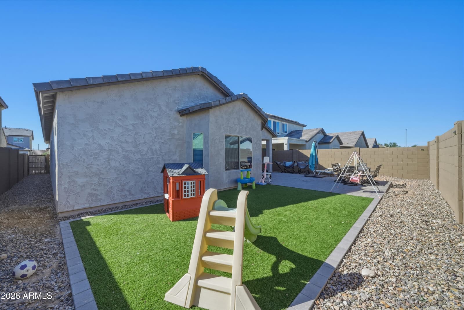 6686 W PLEASANT OAK Court, Florence, AZ 85132 — photo 4 of 37