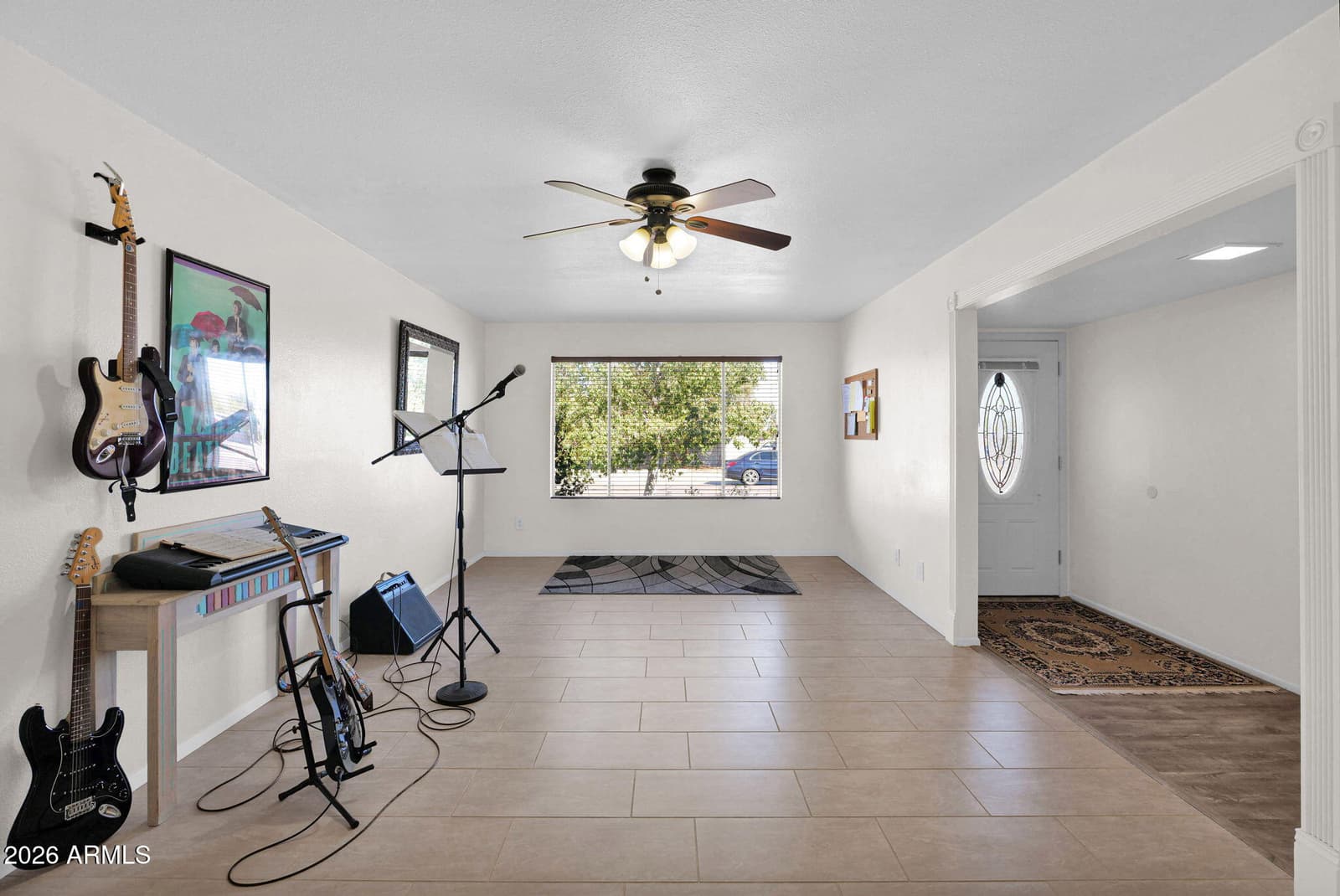 3833 E DESERT COVE Avenue, Phoenix, AZ 85028 — photo 14 of 39