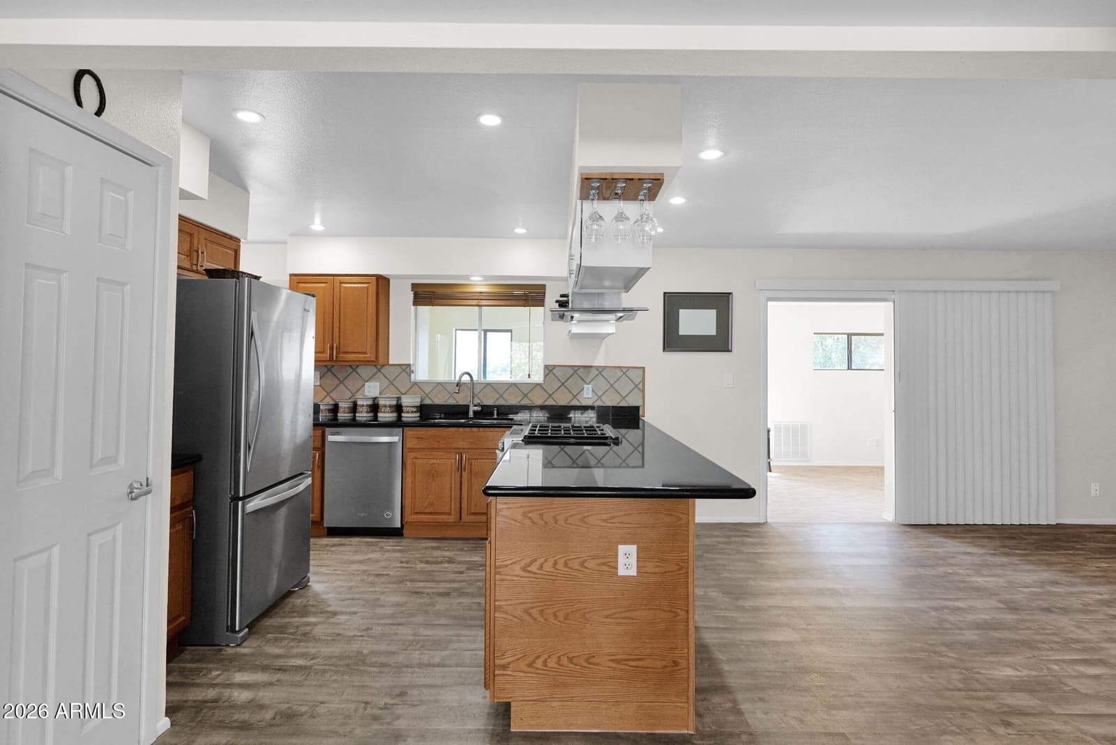 3833 E DESERT COVE Avenue, Phoenix, AZ 85028 — photo 5 of 39