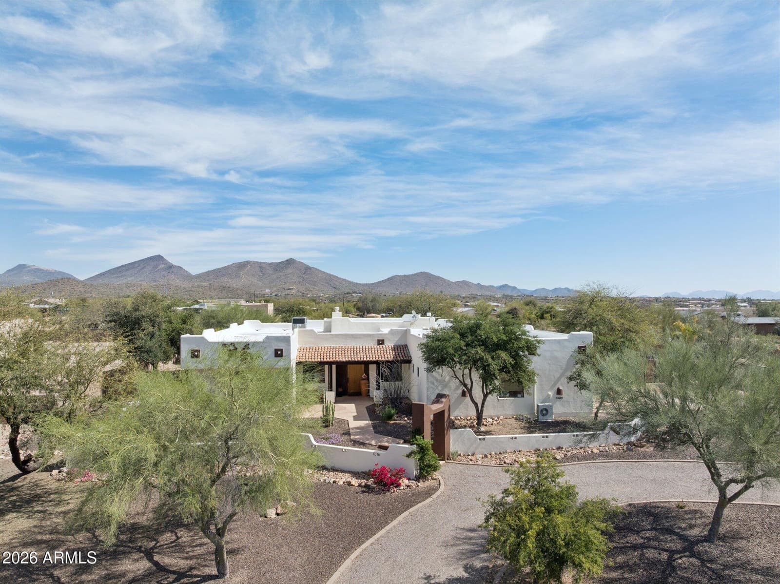 40627 N 6TH Avenue, Phoenix, AZ 85086 — photo 5 of 46