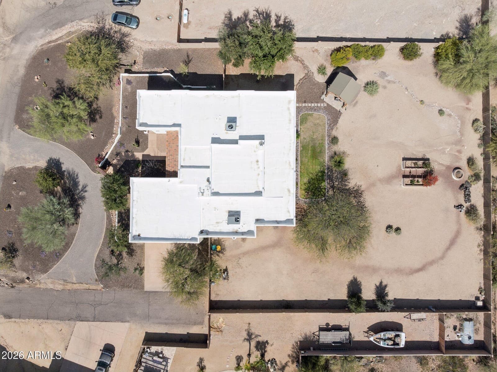 40627 N 6TH Avenue, Phoenix, AZ 85086 — photo 4 of 46