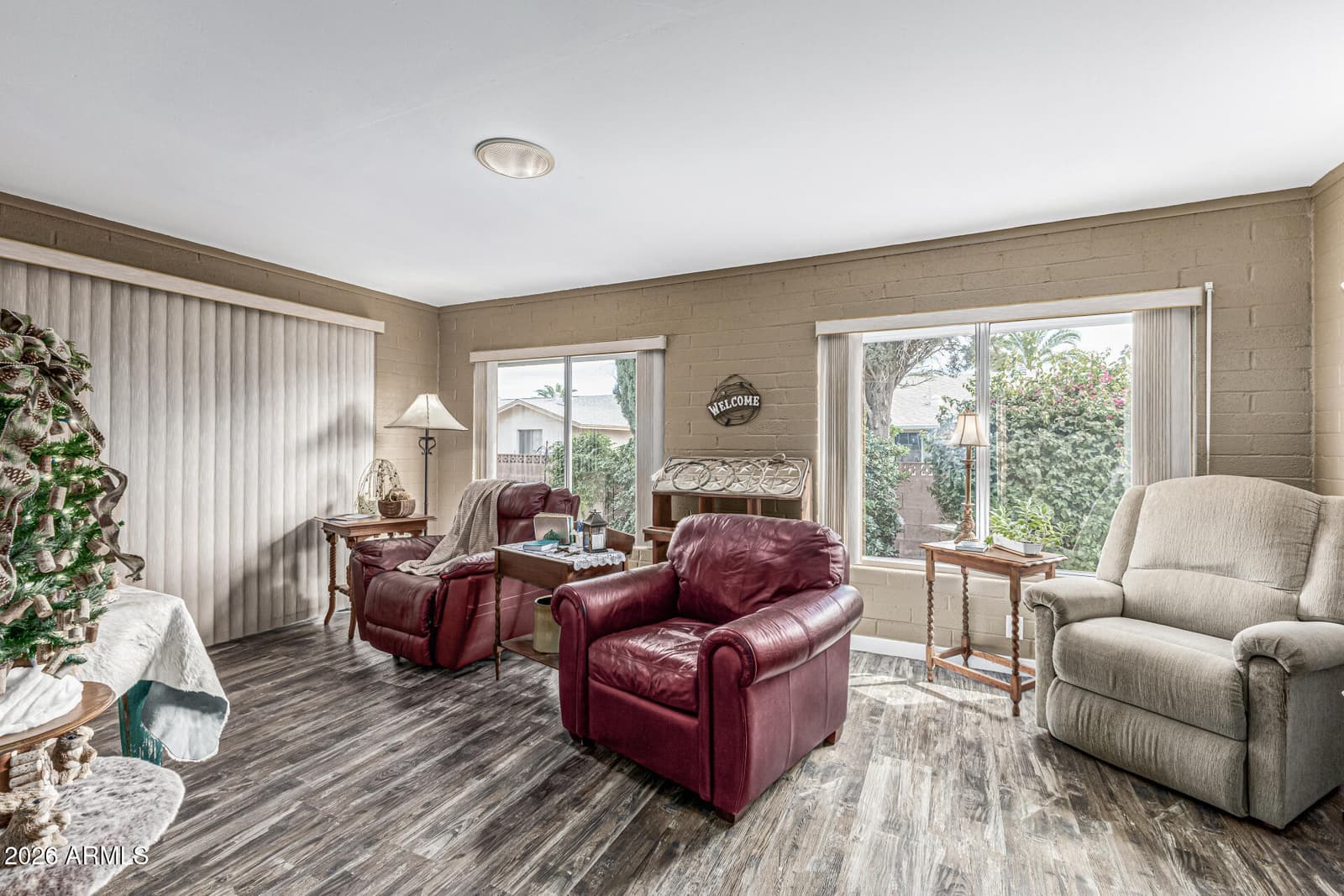 10235 W CLAIR Drive, Sun City, AZ 85351 — photo 11 of 89