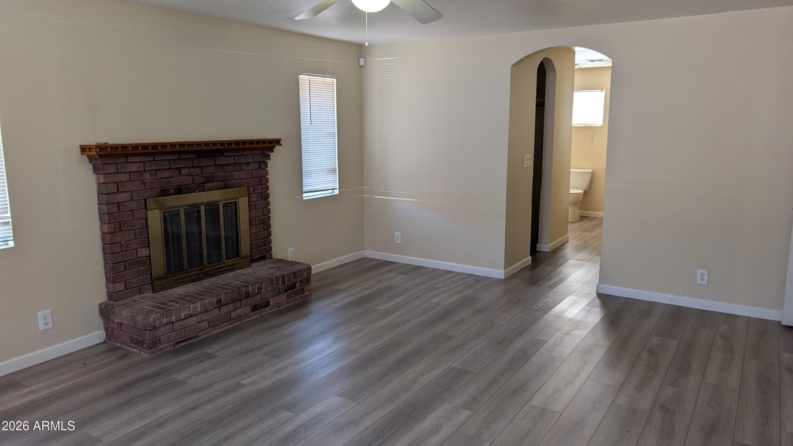 2929 E EBERLE Lane, Phoenix, AZ 85032 — photo 9 of 15