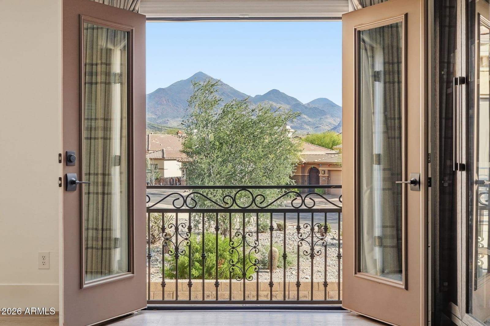 9832 E EDGESTONE Drive, Scottsdale, AZ 85255 — photo 3 of 62