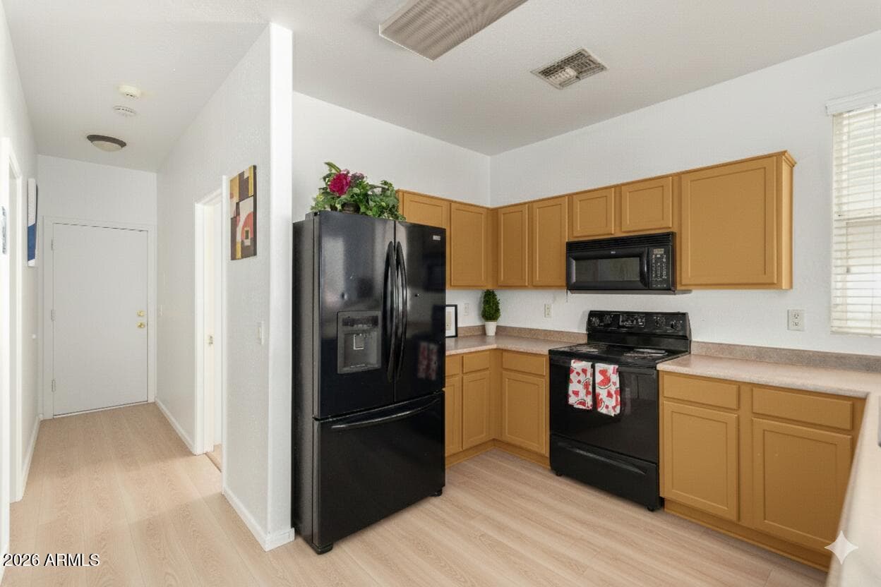 5141 W WARNER Street, Phoenix, AZ 85043 — photo 8 of 43