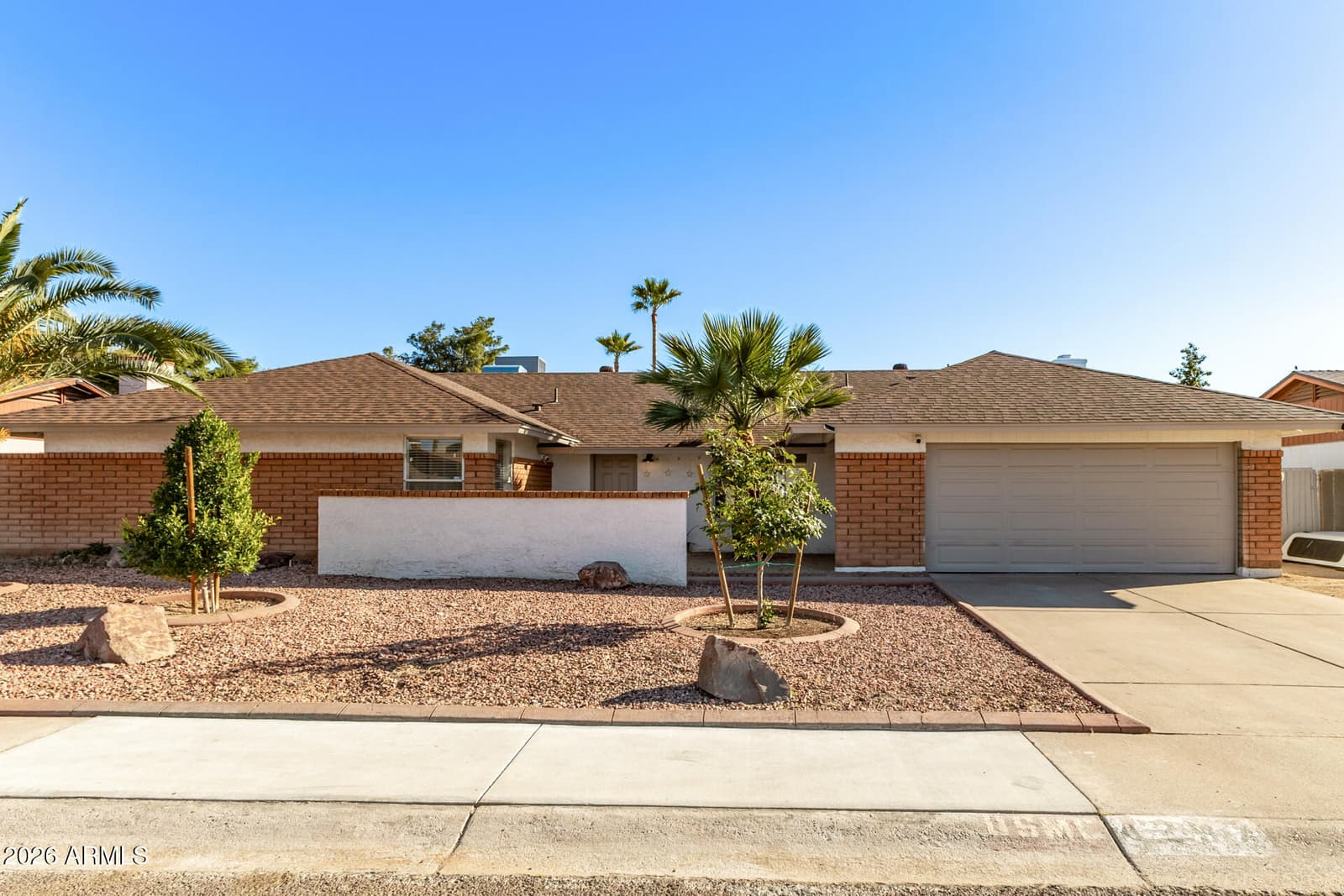 4237 W HARTFORD Avenue, Glendale, AZ 85308 — photo 2 of 38