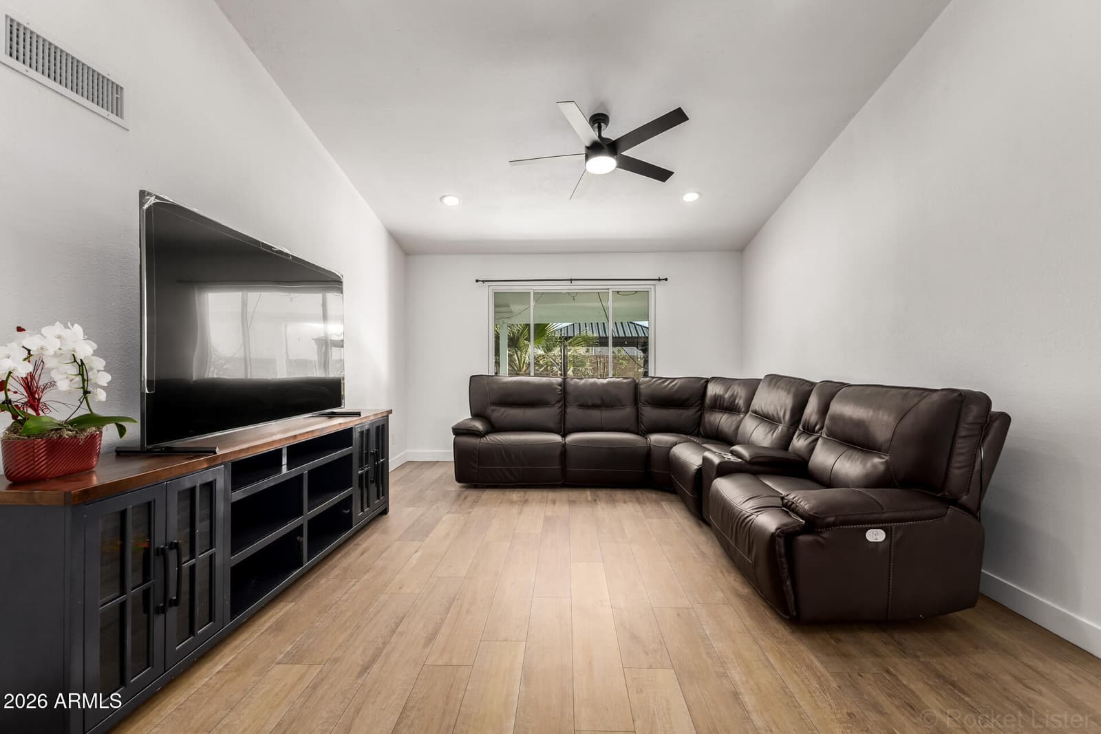 4237 W HARTFORD Avenue, Glendale, AZ 85308 — photo 11 of 38