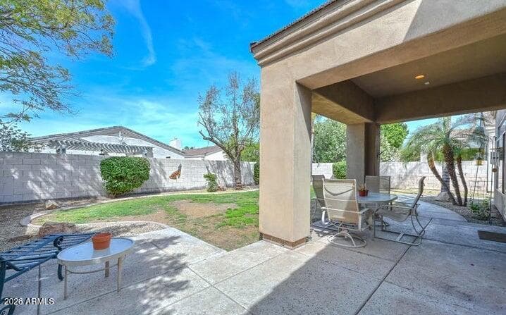 2116 E BEAUTIFUL Lane, Phoenix, AZ 85042 — photo 18 of 25