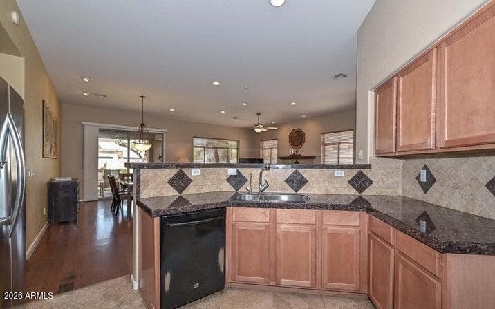 2116 E BEAUTIFUL Lane, Phoenix, AZ 85042 — photo 11 of 25