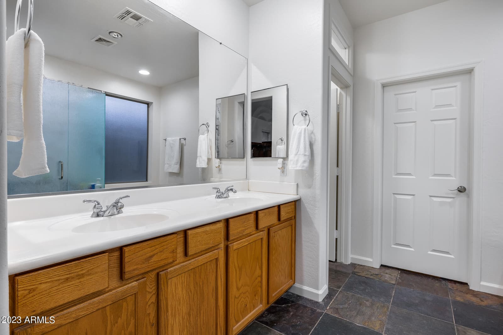 3419 W THOREAU Lane, Anthem, AZ 85086 — photo 13 of 54