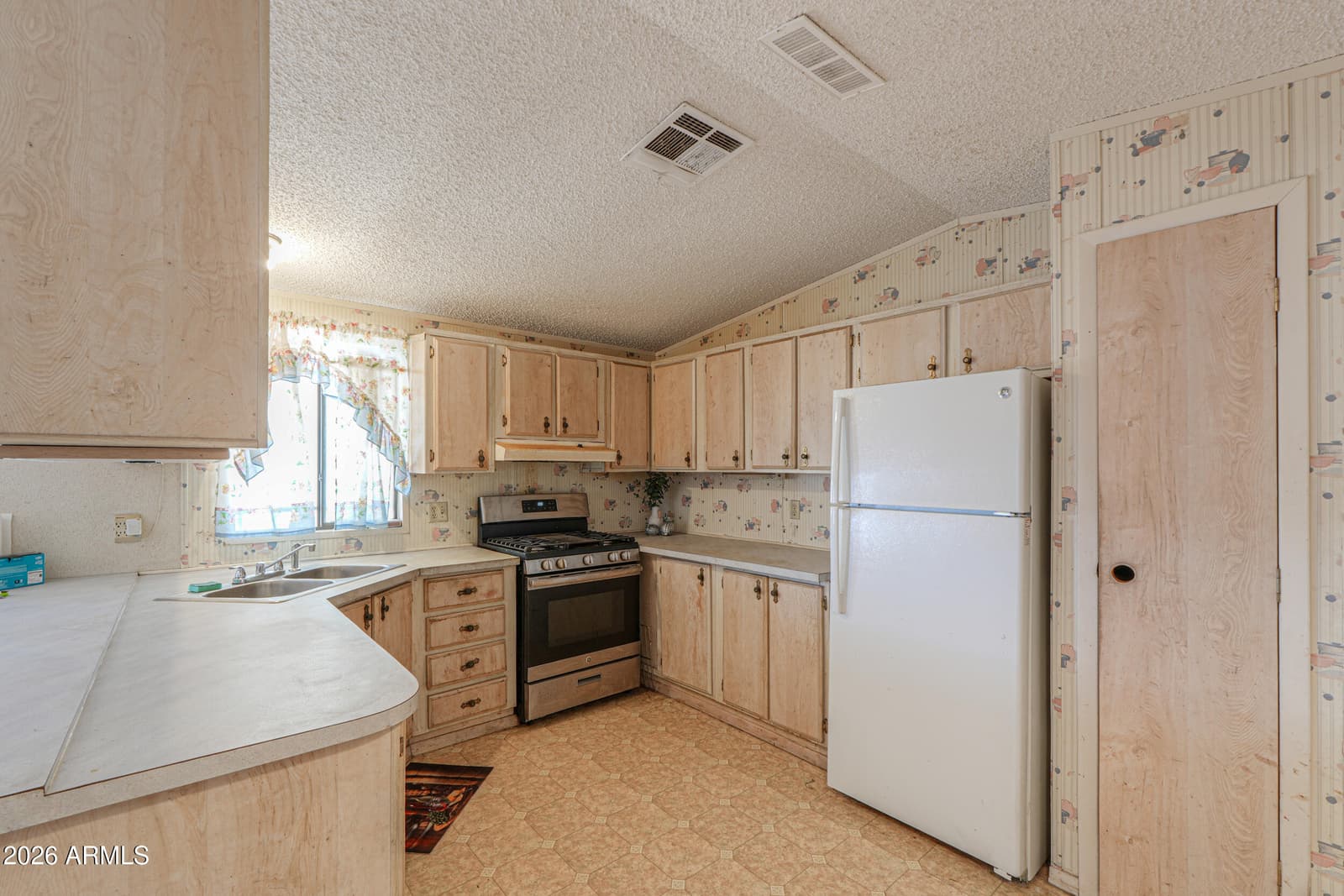 120 W O'Neil Drive 7, Casa Grande, AZ 85122 — photo 11 of 33