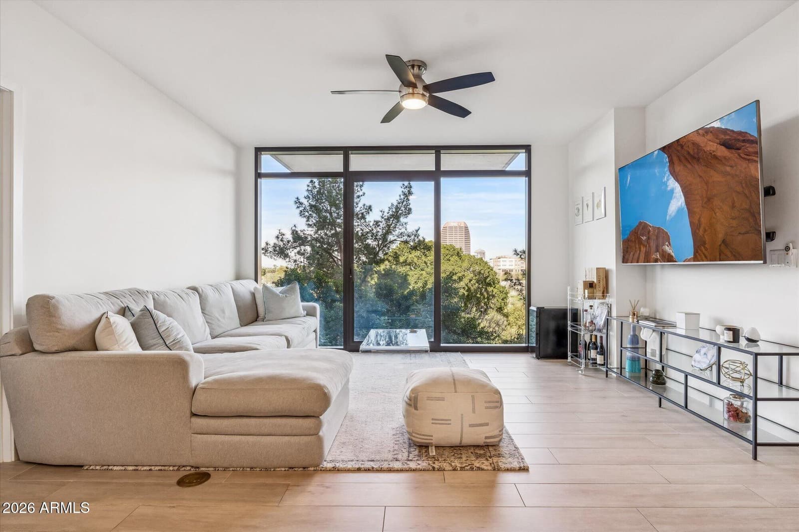 200 W PORTLAND Street 416, Phoenix, AZ 85003 — photo 3 of 18