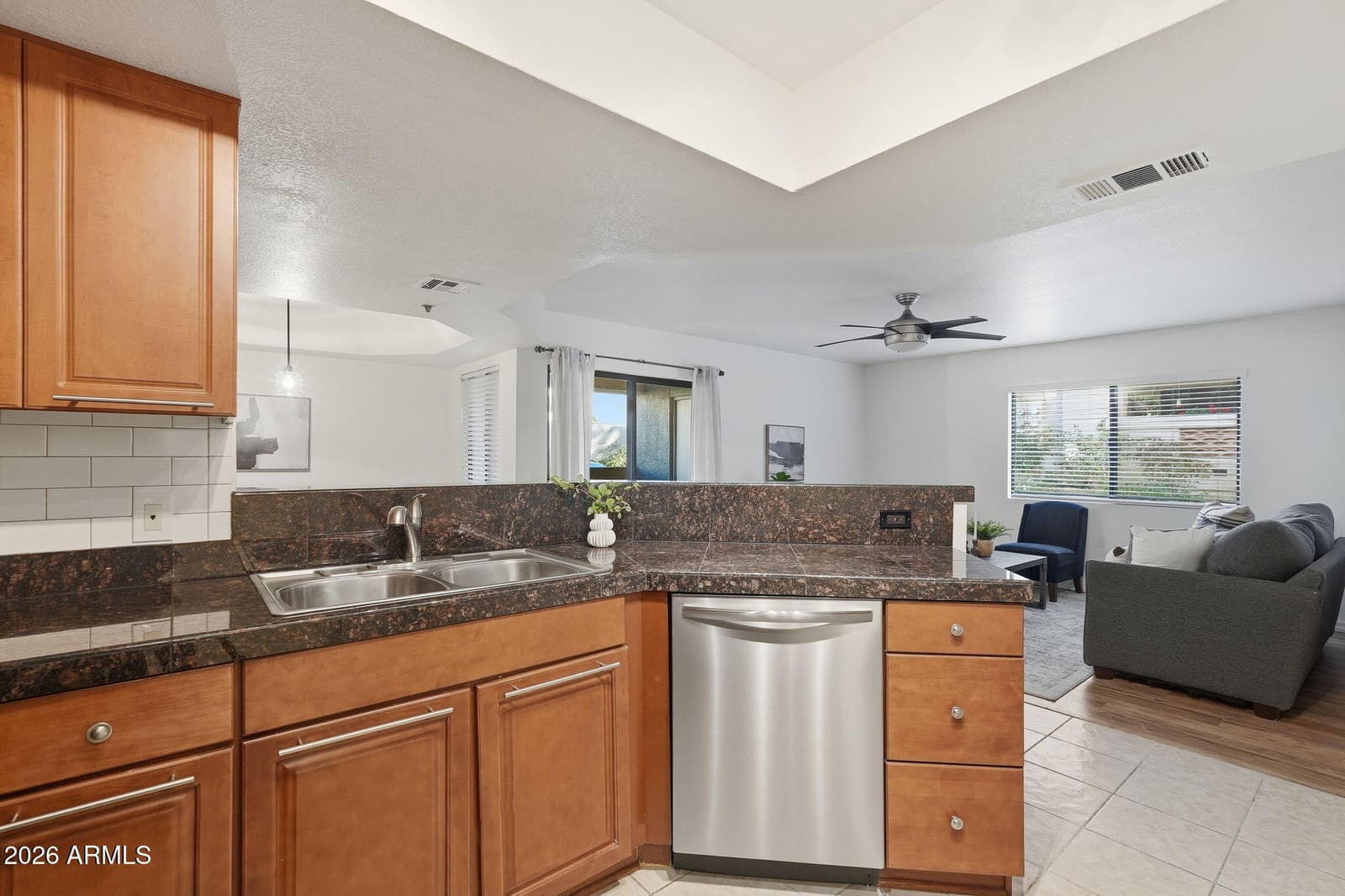 5104 N 32nd Street 109, Phoenix, AZ 85018 — photo 12 of 29
