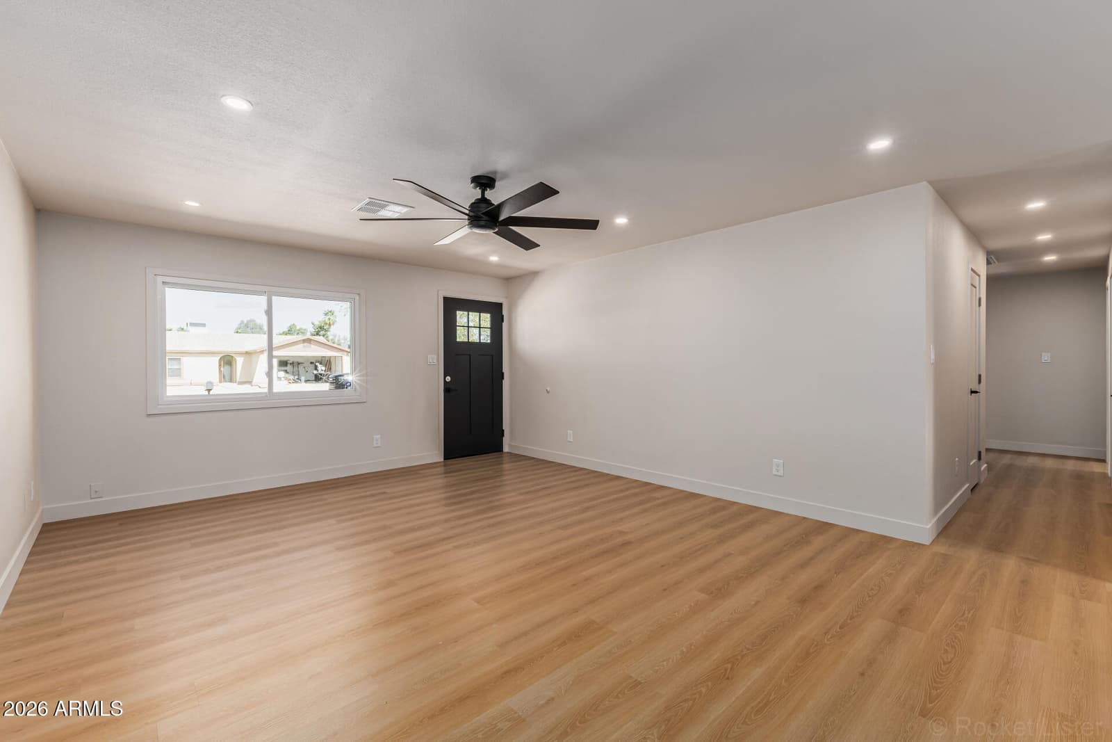 3515 E WINCHCOMB Drive, Phoenix, AZ 85032 — photo 3 of 24