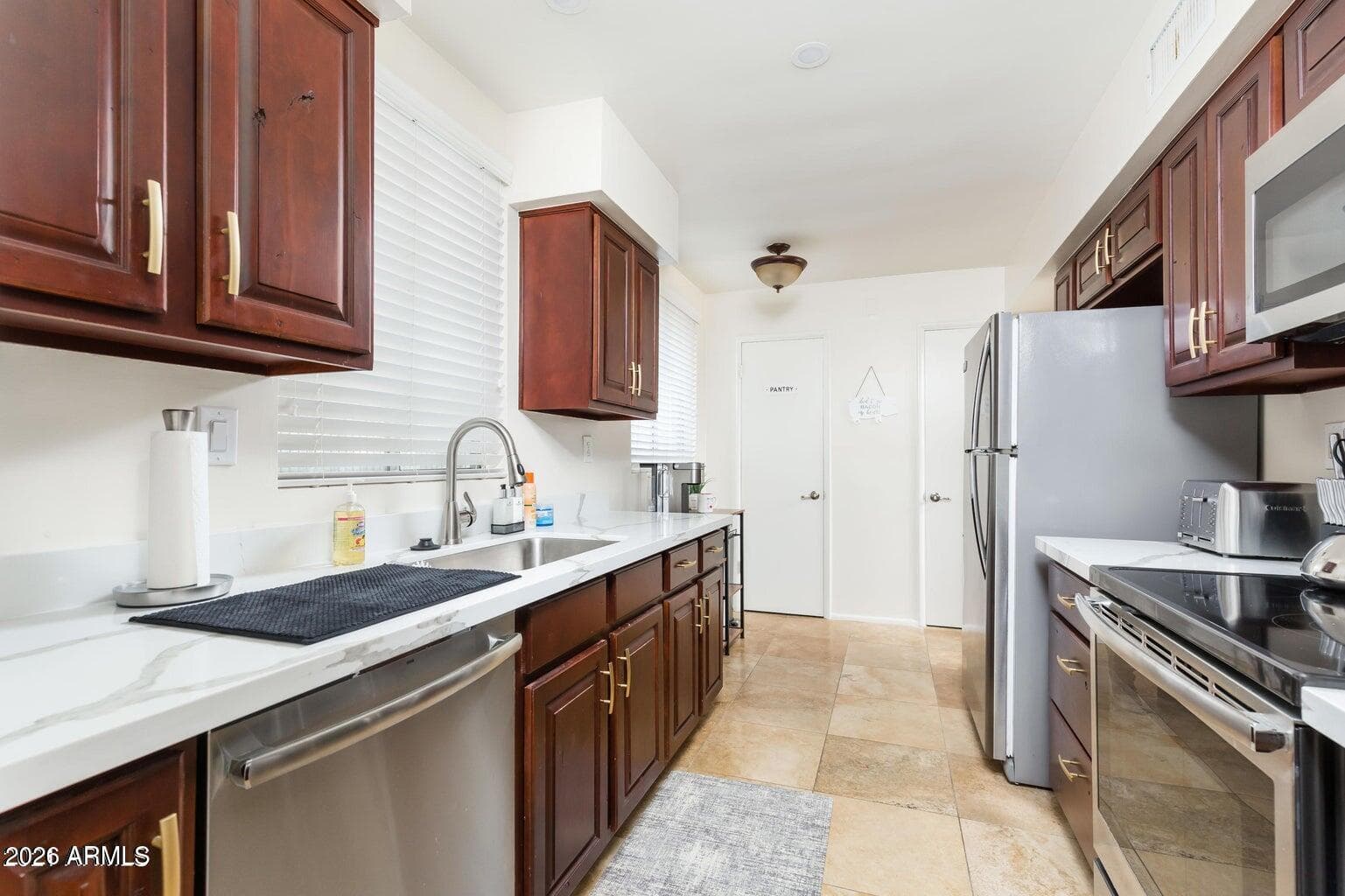 3242 E CAMELBACK Road 104, Phoenix, AZ 85018 — photo 4 of 19