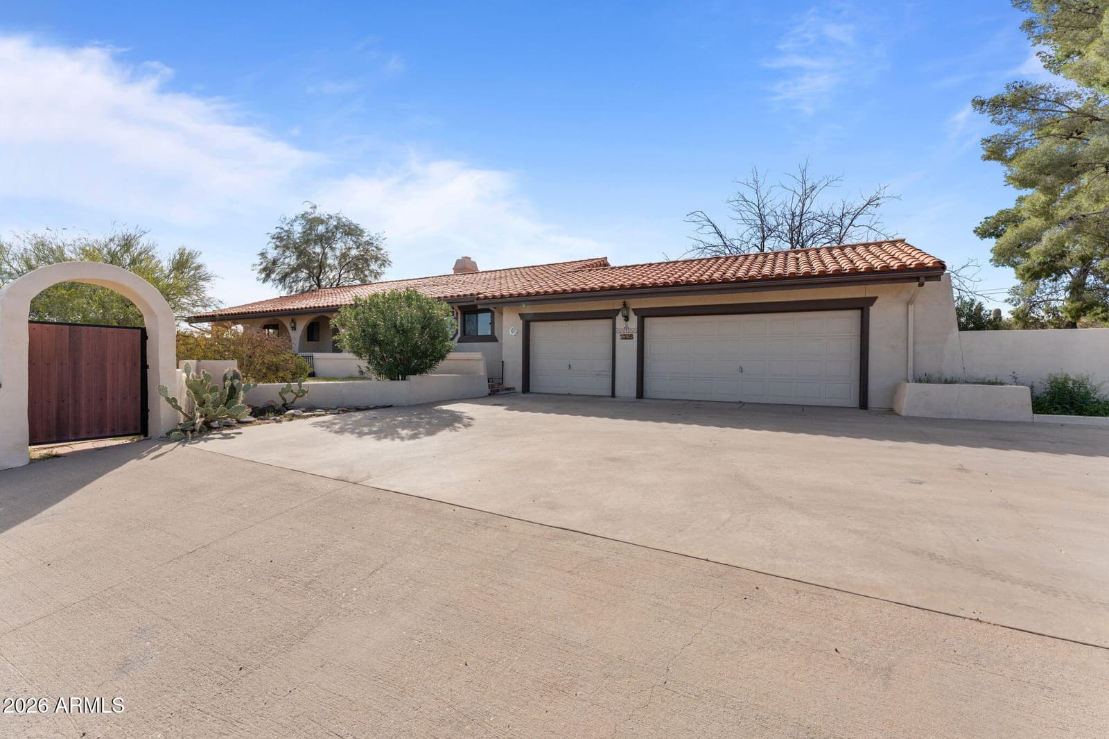 1325 W PALO VERDE Drive, Wickenburg, AZ 85390 — photo 9 of 41